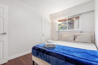 Spacious 3 BR Suite with Private Entry and Laundry - 2