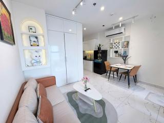 1 Br near Vincom Mega Mall- Vinhomes Grand Park - 0