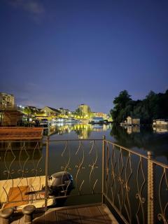 Vasilisa Luxury River House - 8