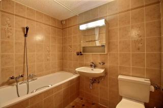 Madelia 218 Charming 2 Bedroom Apartment in Verbier with Mountain Views and Fireplace - 4