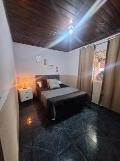 Casa completa para até 10 Pessoas - Garagem e Churrasqueira - 8 min do Aeroporto - 6
