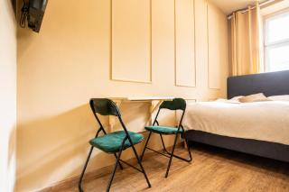 Budget & Comfy 4BR Apt Close to Westbahnhof - 2