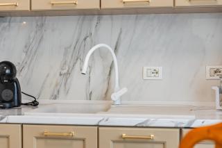 Historic Quarter Stay 1BR Apartment by PikHost - 9