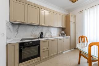 Historic Quarter Stay 1BR Apartment by PikHost - 6