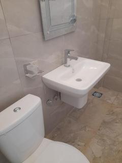 Indi Holiday Inn - 1