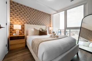 Stylish 1BR Suite near Sherway Gardens Balcony - 9