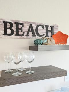 Sunny Beach Retreat Top Floor Lake Views - 3