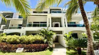 Experience the Pool View Dream at Estrella Dominicus - 4