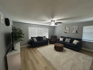 Private Acreage Family-Friendly Home Near Airport - 0
