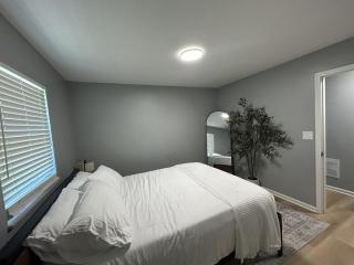 Private Acreage Family-Friendly Home Near Airport - 5