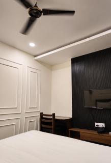 Hotel Pleasure Suites - 7