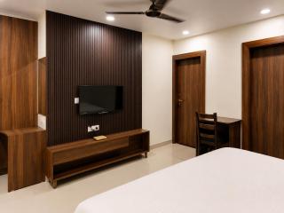 Hotel Pleasure Suites - 3