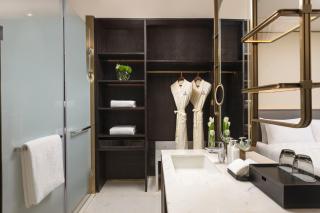 HUALUXE Shanghai Changfeng Park by IHG - 9