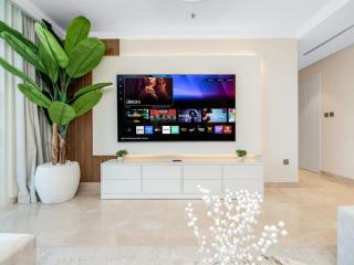 Palm and Marina Views in NEW Palace Beach Residence - 1
