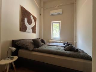City Centre Main Square Apartment - 3