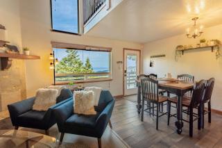 Heavenly Vista Lago Lake View - Luxury Ski-In-Ski-Out Retreat with Stunning Lake Views - 1
