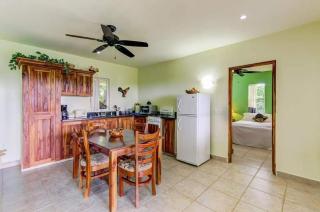 Green Acres Suite - 0