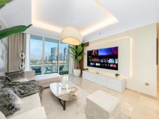 Palm and Marina Views in NEW Palace Beach Residence - 9