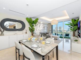 Palm and Marina Views in NEW Palace Beach Residence - 5