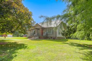Willard Home On Working Farm w/ Water Views! - 1