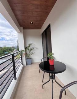 2BR Modern Suite Own Kitchen, Near Beach, Subic bay Yacht - 5