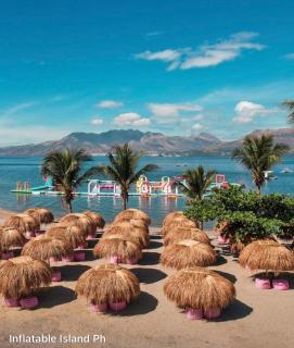 2BR Modern Suite Own Kitchen, Near Beach, Subic bay Yacht - 1