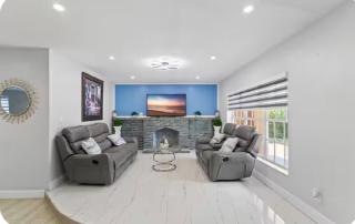 Spacious Home With Pool Table Near Stadium - 9