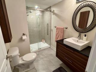 2BR Suite Sleeps5 Near Montreal - 3
