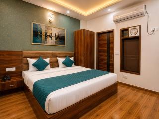 Opal Villa by JMD Group - 6