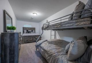 Little Buck Camp - Pet Friendly Game Room - 7