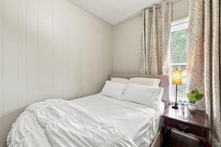 Charming One Bed with Office near Chicago - 8