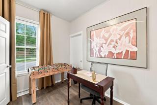 Charming One Bed with Office near Chicago - 6