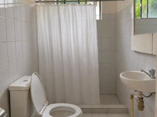 Cozy 2-Bedroom Budget Home in Quiet Buena Vista - 5