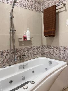 1BR Penthouse Own Kitchen, Jacuzzi, WiFi, Near Subic Bay - 1