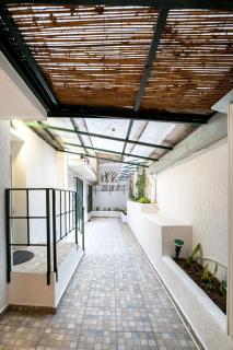 Happiness & Harmony - Mitropoleos Urban Studios - 4