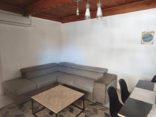 Appartement T2 dans Villa à marignane - 1
