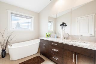 Renfrew Brandy - 3 King Beds 3 Baths Garage - 8