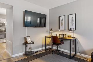 St. Charles Townhome | 2 Kings, Walkable - 3