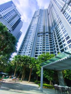 PYRAMID sUITEs KL - 2