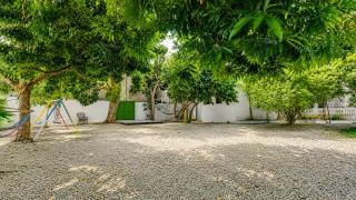 Villa 14 huéspedes - Piscina, jacuzzi y jardín privado - 15 min aereopuerto y playa - 3