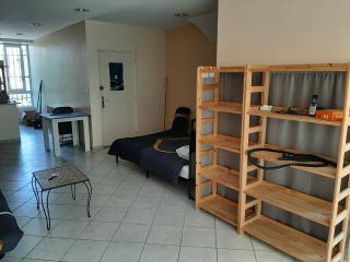 Entire place downtown apartment Le Teil - 6