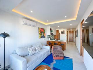VREDE - Modern Ocean View - Great Rooftop Amenities - 5