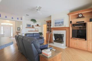 Stunning 3BR lakefront - Pool home in Palmetto - Cranes Galore - 8