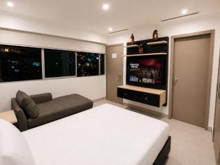 Suite moderna en Guayaquil, Piscina, Gym, excelente ubicación - 1