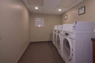 Holiday Inn Express & Suites Fayetteville University of Arkansas Area by IHG - 4
