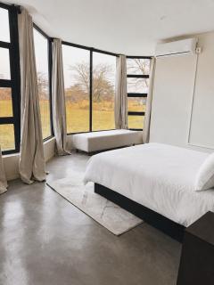 Villa Lubuto - 3BR, Pool, Starlink & Backup Power - 1