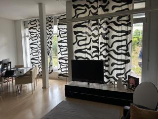 Garden Apartment with Sunny Terrace in Zurich - 3