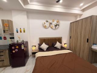 Stayva Repose - Boutique Apartment Near Medanta - 1