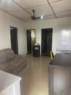 O and A Apartments and Hostels - 4