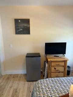 Roberts Lake House Room# 2 - 7
